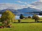 Croft Cottage with Loch & Mountain Views